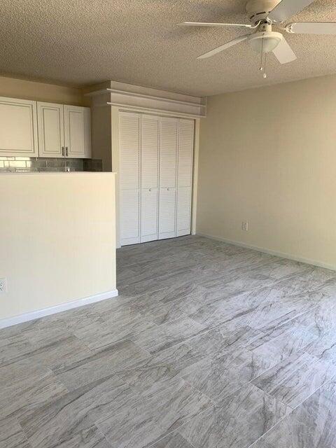 Building Photo - 639 Executive Center Dr