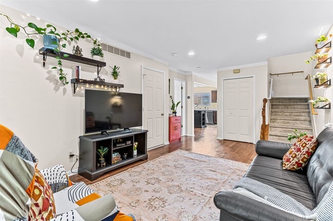 Building Photo - 2 br, 2 bath Townhome - 456 Oakgrove Court