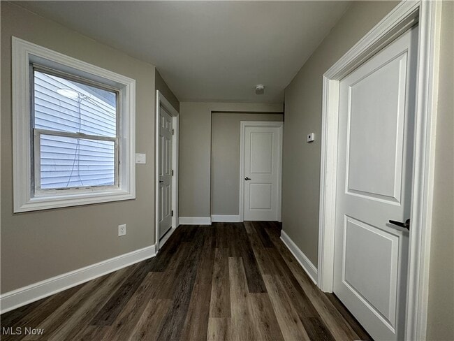 Foto del edificio - 1445 W 52nd St