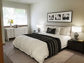 Parkside Apartments photo'