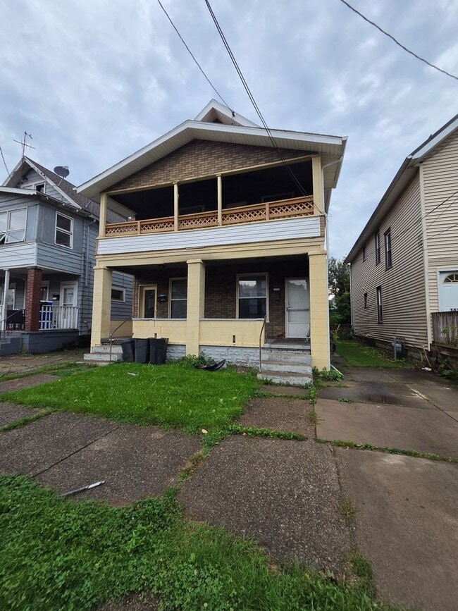 Building Photo - 1429 Atkins St