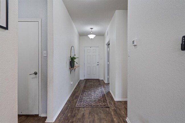 Foto del edificio - 124 Northern Harrier Ct