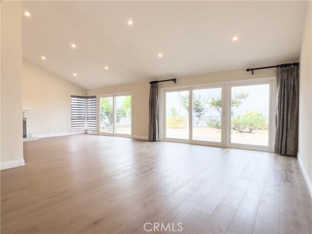 Building Photo - 261 Avenida Santa Elena