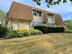 Building Photo - 221 Nautilus Dr