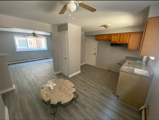Foto del edificio - 12438 Fairview Ave