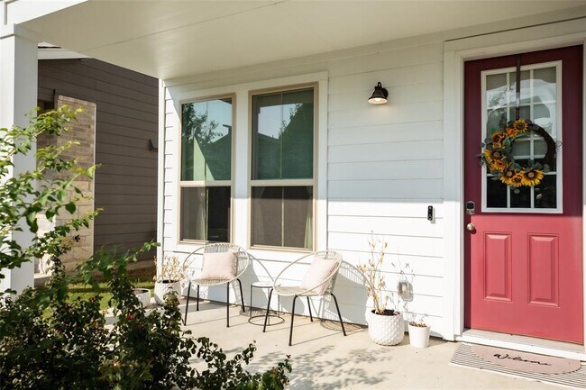 Building Photo - 7601 Frida Bend