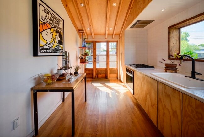 Foto del edificio - 5701 7th Ave