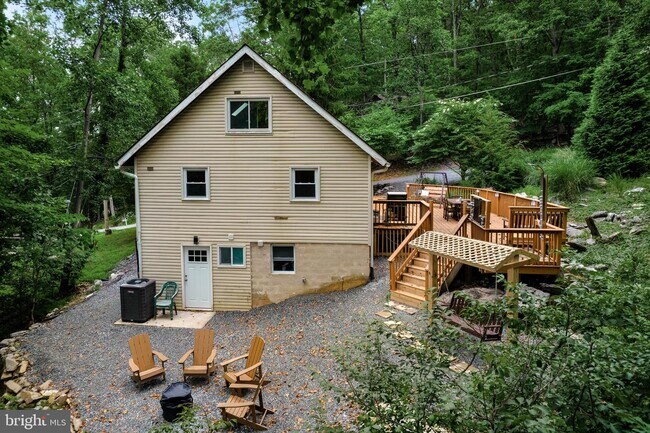 Building Photo - 950 Wild Turkey Rd