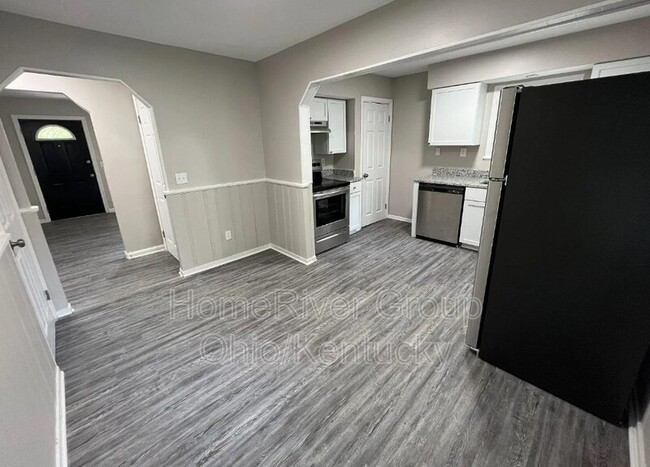 Building Photo - 7363 Clovernook Ave
