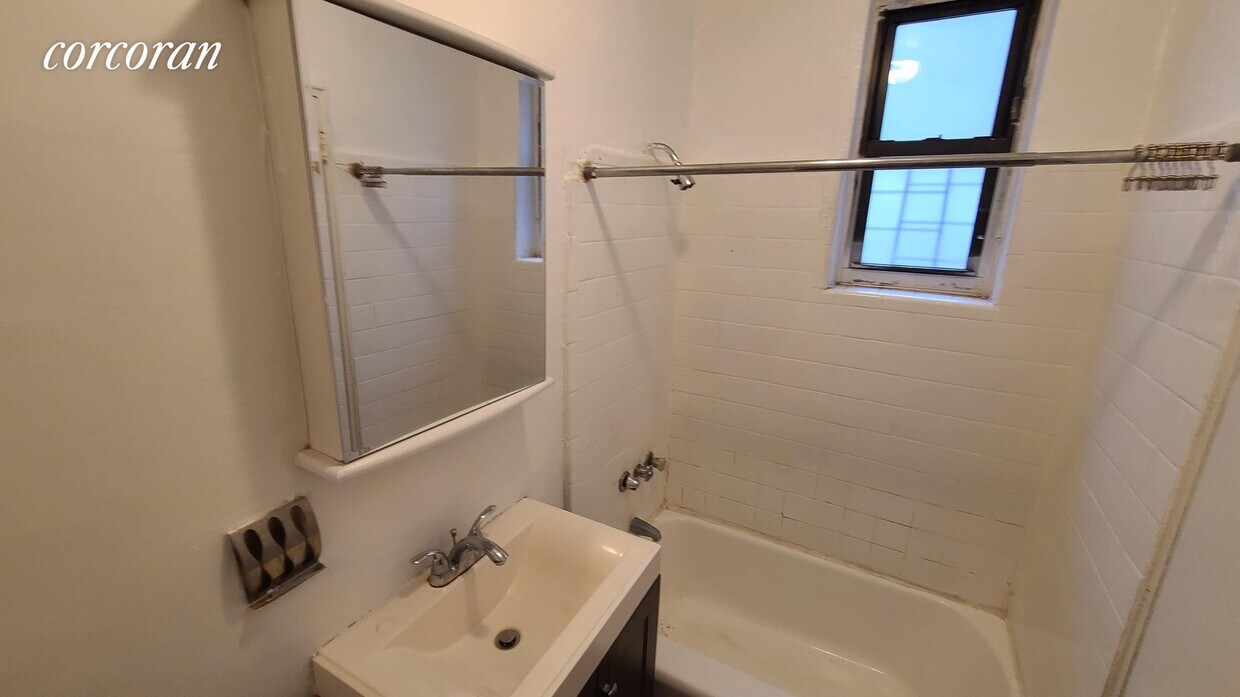 Foto del edificio - 390 E 21st St