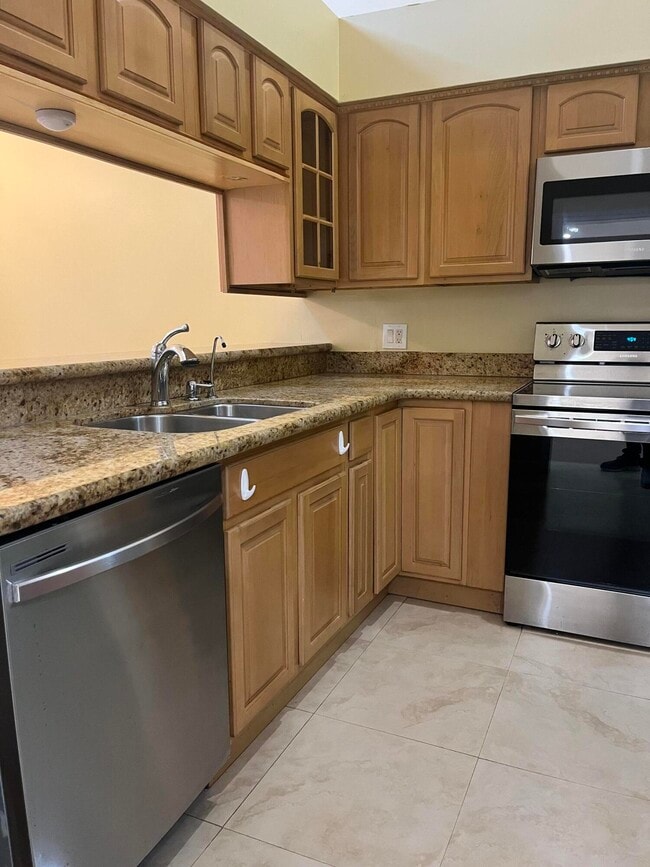 Building Photo - 7420 Champagne Pl