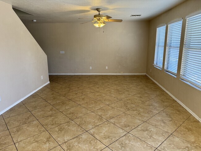 Foto del edificio - 3513 S Bowman Rd