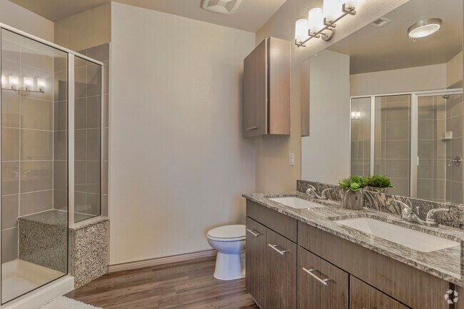 2BR, 2BA - 1458 SF B3 - Bathroom - The Village at Lakefront