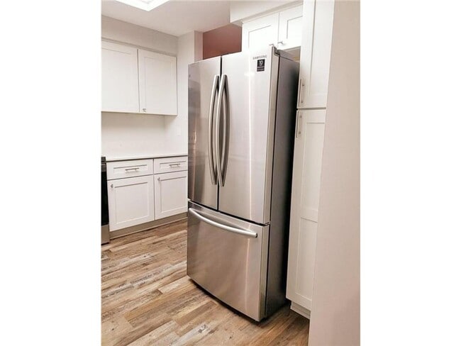 Building Photo - 2422 Mendelssohn Ln
