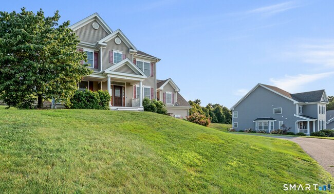 Foto del edificio - 5 Rolling Hills Dr