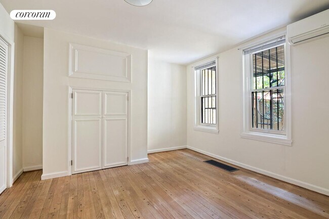 Foto del edificio - 543 3rd St