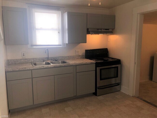 Building Photo - 4 br, 2 bath House - 854 46th St
