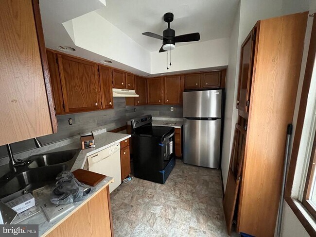 Foto del edificio - 215 Laurel St