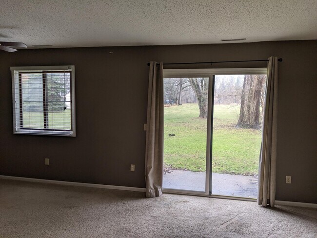 Foto del edificio - 6081 Danford Creek Dr