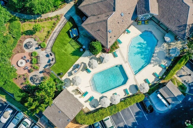 Área de piscina - The Madison