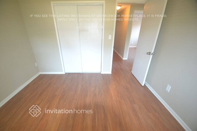 Foto del edificio - 6260 Longhill St
