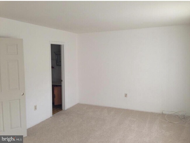 Building Photo - 7117 Cipriano Springs Dr