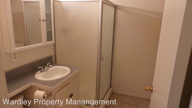 Building Photo - 4041 Gold Coast Dr