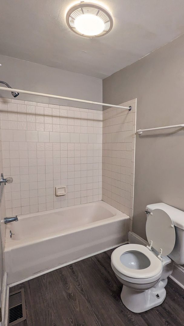 Foto del edificio - 117 S Washington St