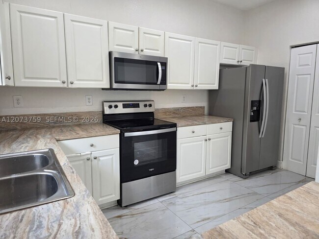 Building Photo - 12822 SW 135th St