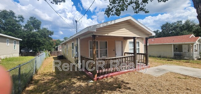 Foto del edificio - 3805 Carroway St