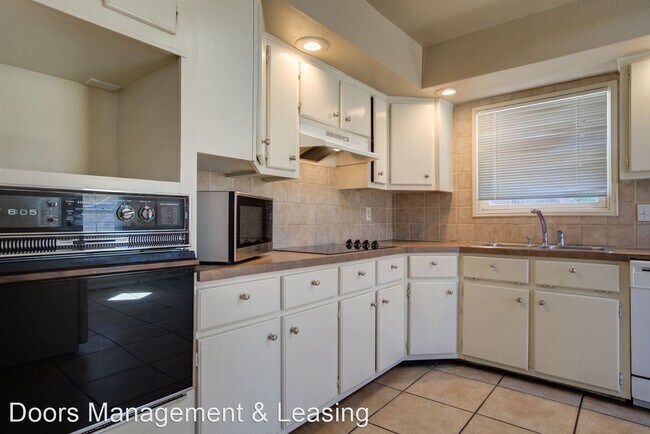 Building Photo - 2 br, 1 bath House - 2216 32nd Street