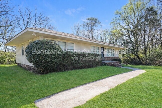 Foto del edificio - 2629 Wood Dr NE