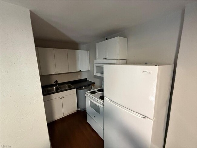 Building Photo - 1510 Wilson Rd