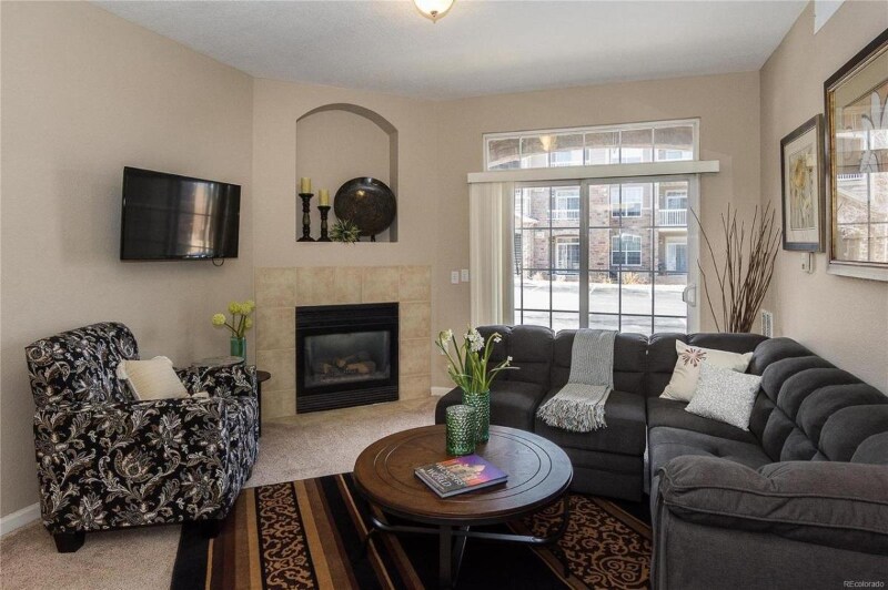 Foto principal - 7440 S Blackhawk St