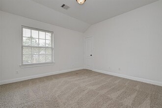 Building Photo - 71 N Rocky Point Cir