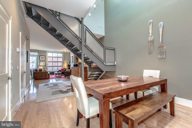 Foto del edificio - 526 13th St SE