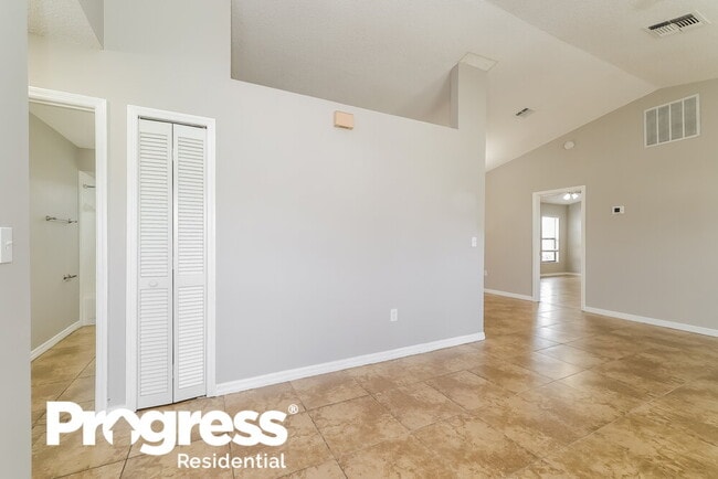 Building Photo - 637 Baldwin Dr