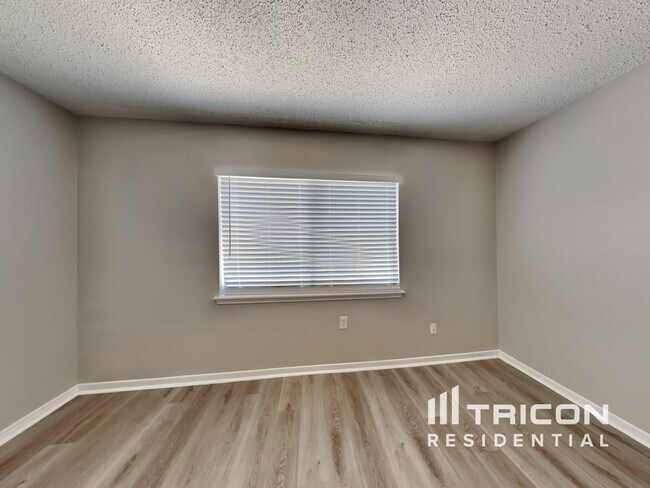 Building Photo - 16635 Saltgrass Street San Antonio TX