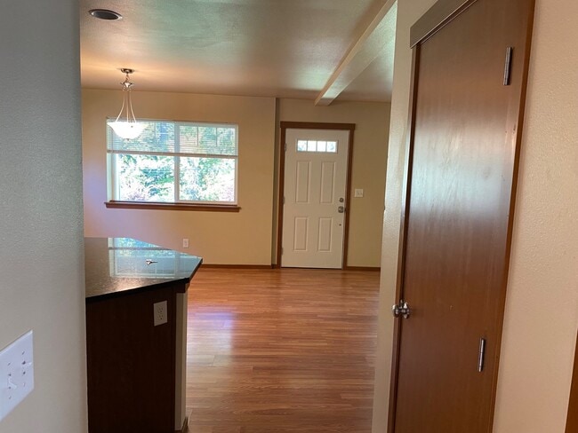 Foto del edificio - 1422 Lincoln St