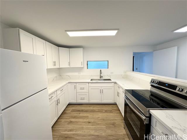 Foto del edificio - 3228 Monsarrat Ave