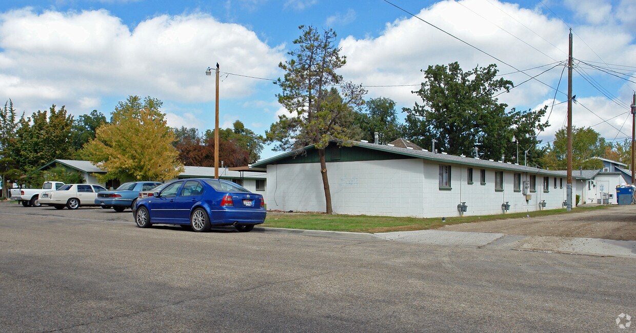 Primary Photo - 1224 10th Ave S