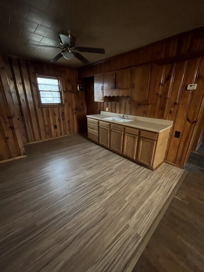 Building Photo - 3208 Texas Circle