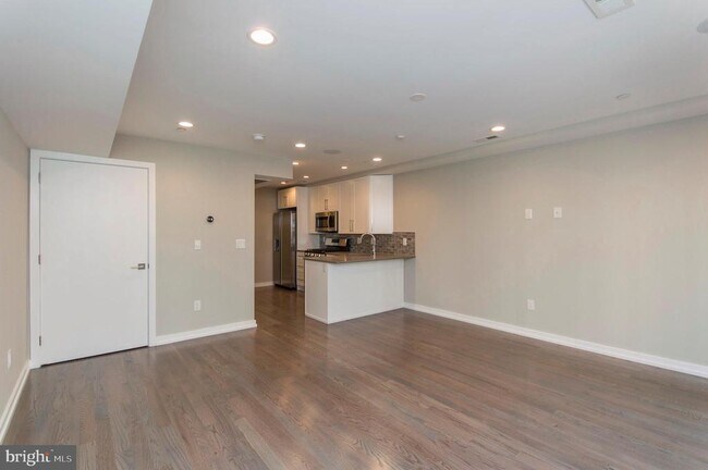 Foto del edificio - 1709 Bainbridge St