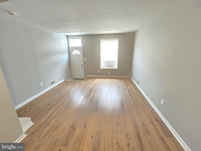 Foto del edificio - 1207 E Lanvale St