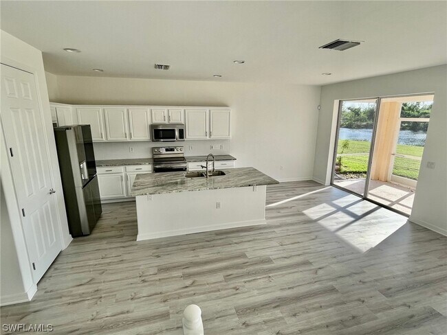 Building Photo - 2656 Sunvale Ct
