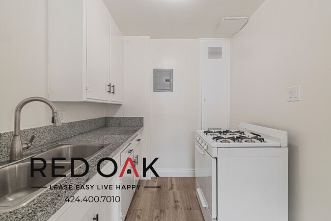 Foto del edificio - 6547 Pickering Ave