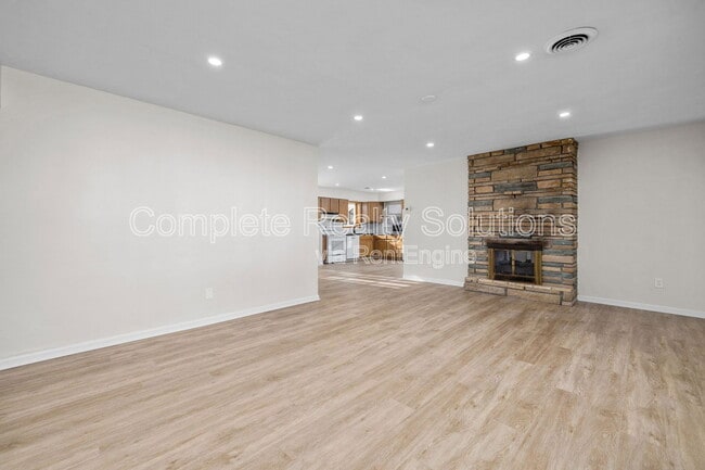Building Photo - 1503 Wexford Ave