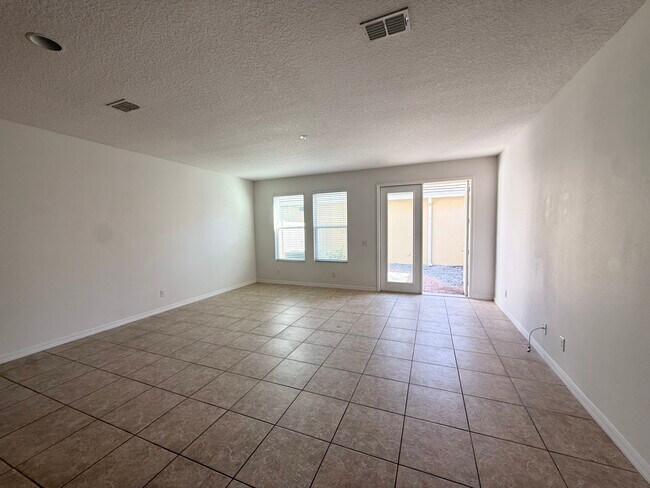 Foto del edificio - 7605 Ripplepointe Way