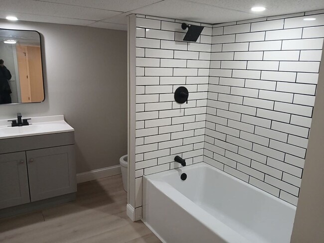 Photo - 150 Melville Ct House