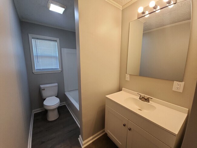 Foto del edificio - 2632 Christmasville Rd